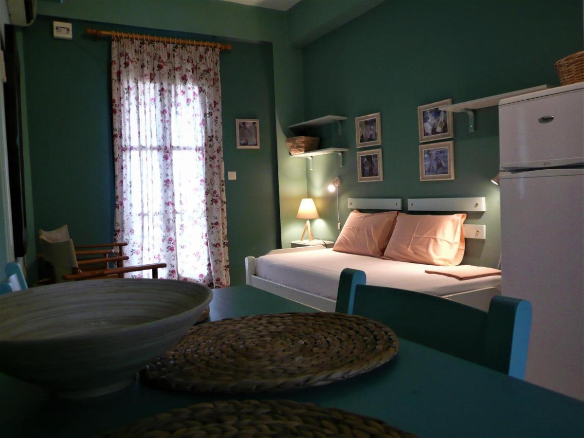 Iliolithos Rooms カルダミリ エクステリア 写真